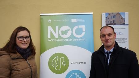 Podsekretarka Tanja Malič in župan Andraž Pogorevc