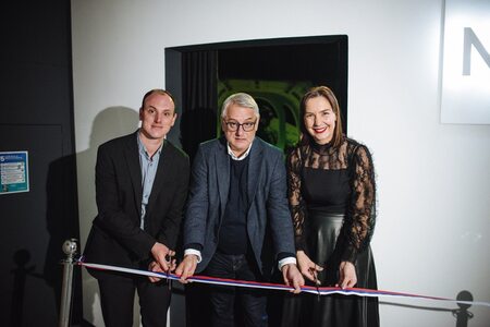 Slovesen prerez traku 